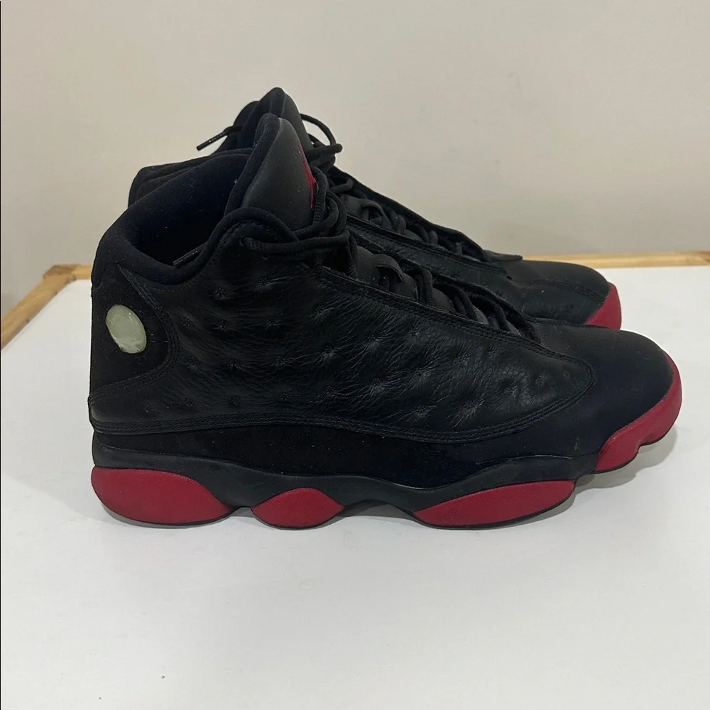 Size 10.5 - Air Jordan 13 Retro Dirty Bred - Picture 2 of 9